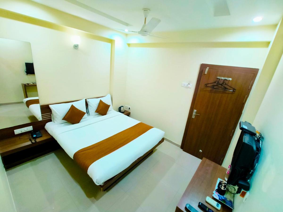 Hotel Sai Srushti By Neem Square Shirdi Exterior foto