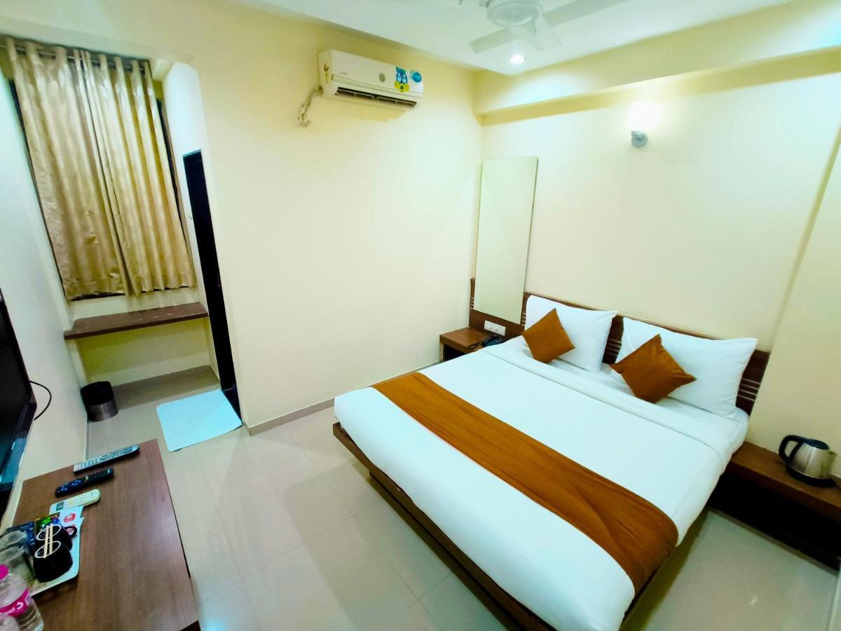 Hotel Sai Srushti By Neem Square Shirdi Exterior foto